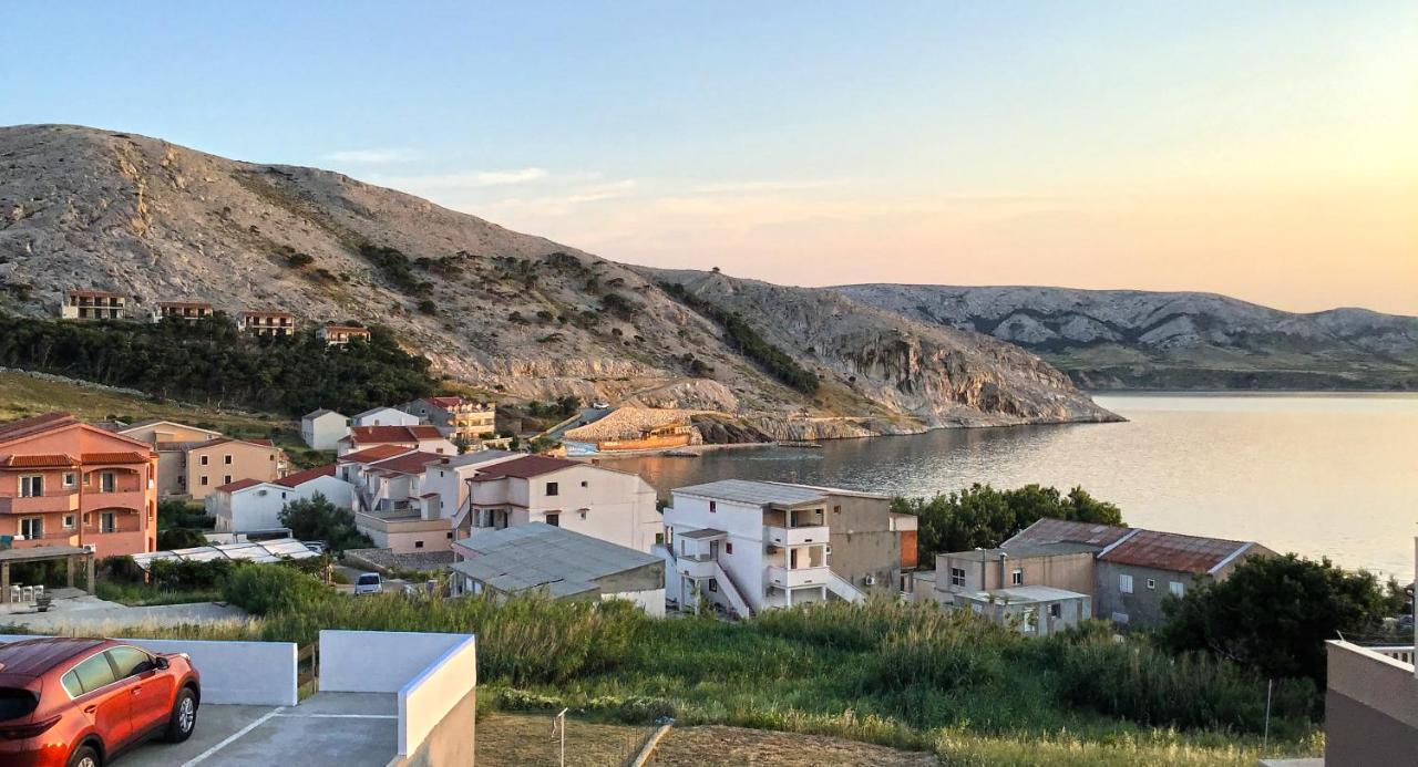 Modern Oceanview Apartment Metajna Luaran gambar
