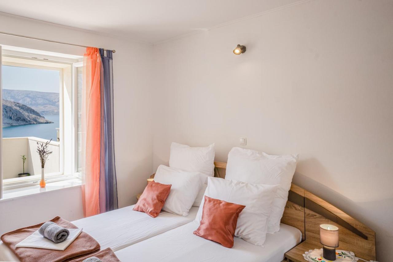 Modern Oceanview Apartment Metajna Luaran gambar